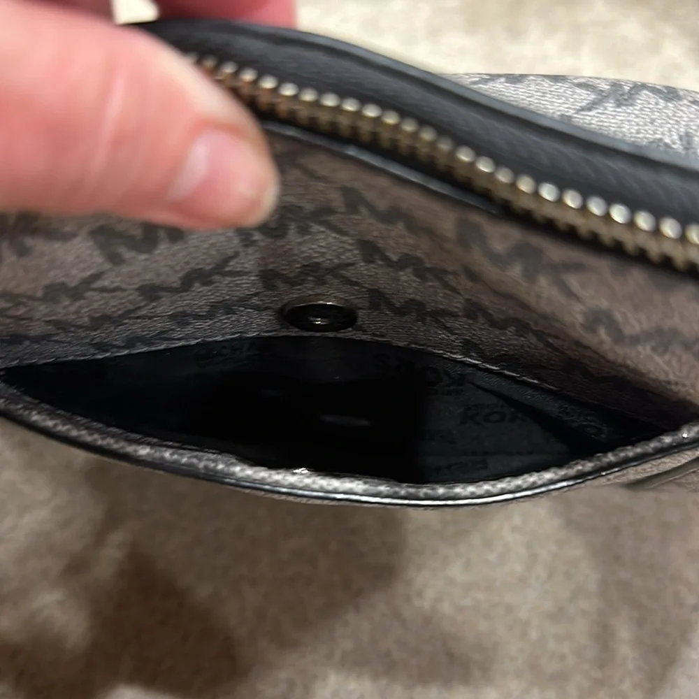 MK Studio Lydia Hobo
